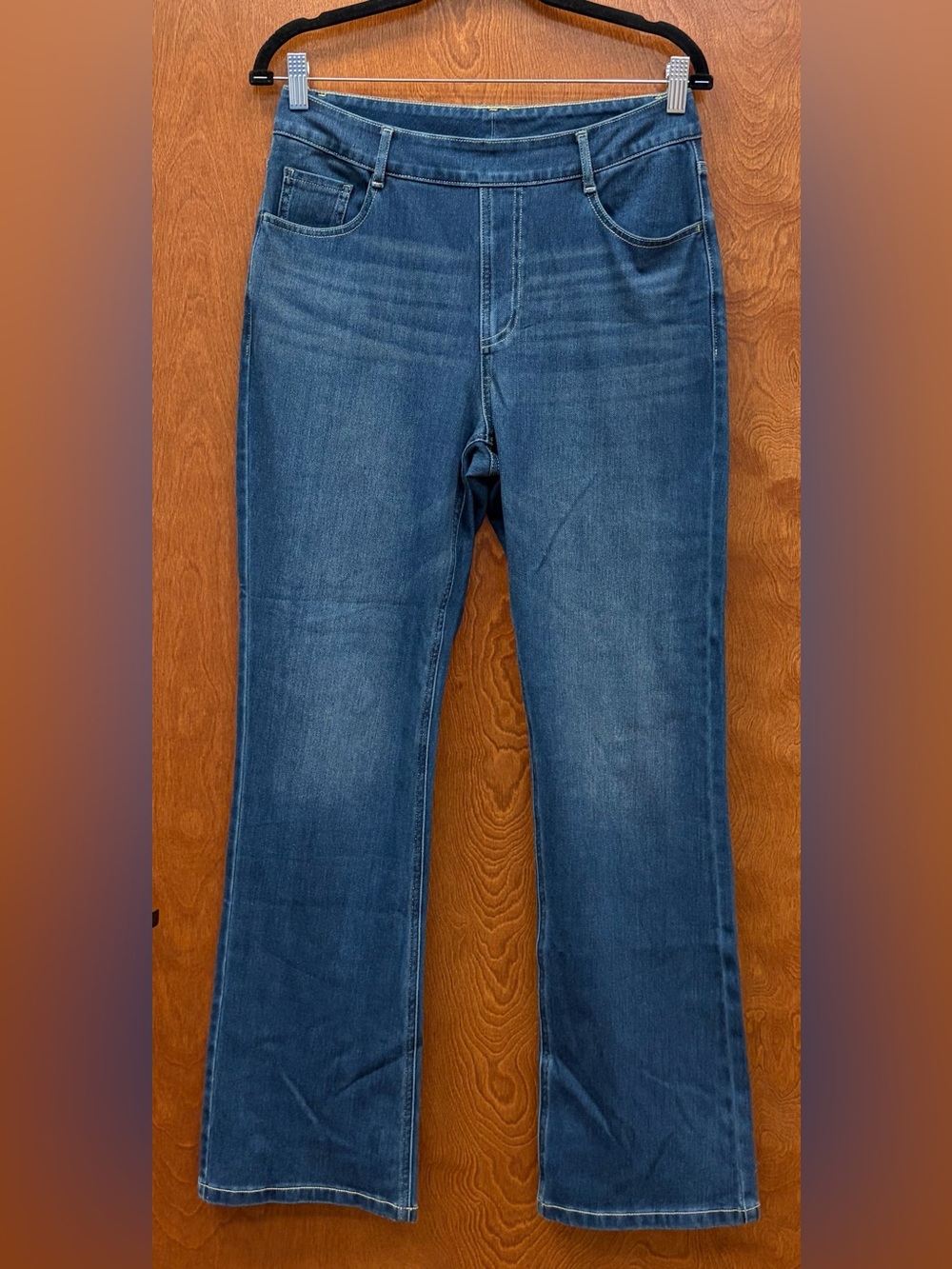 HALARA flex pull-on mid rise straight bootcut jeans medium wash blue size small